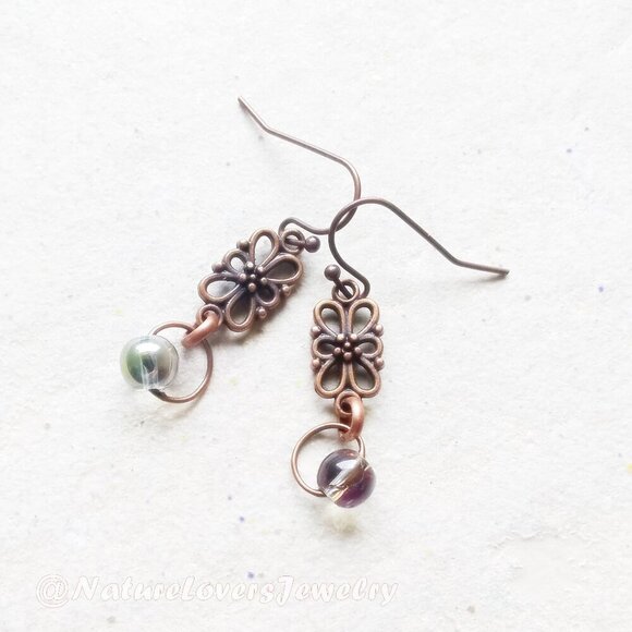 Lightweight Dainty Filigree Water Droplet Copper Earrings~ Short Dangle Earrings - Picture 1 of 6